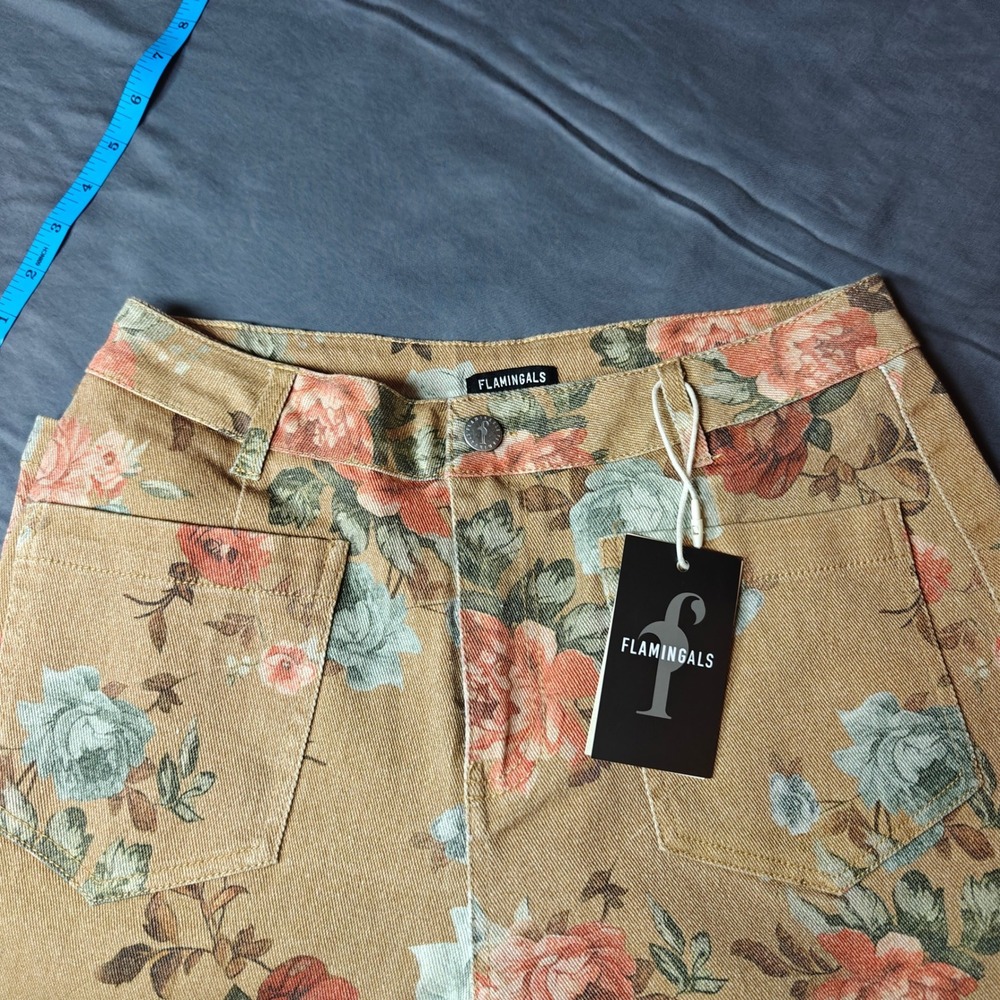 Flamingals Khaki Floral Rose Print High Rise Straight Leg Cropped Pants Small - Picture 3 of 10